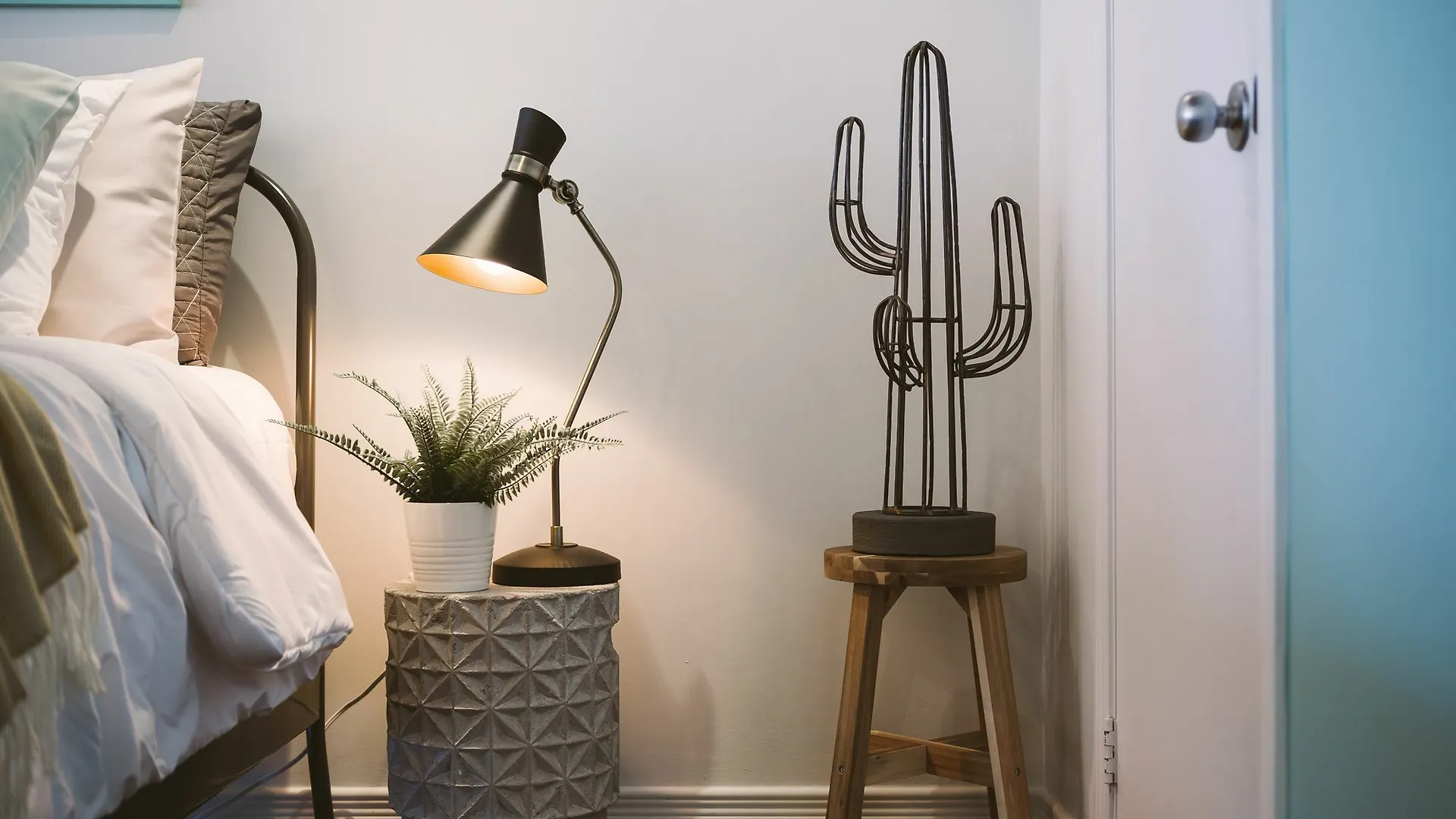 Quickstay - Sunlit Luxury Loft On King West Toronto 3*,  Canada
