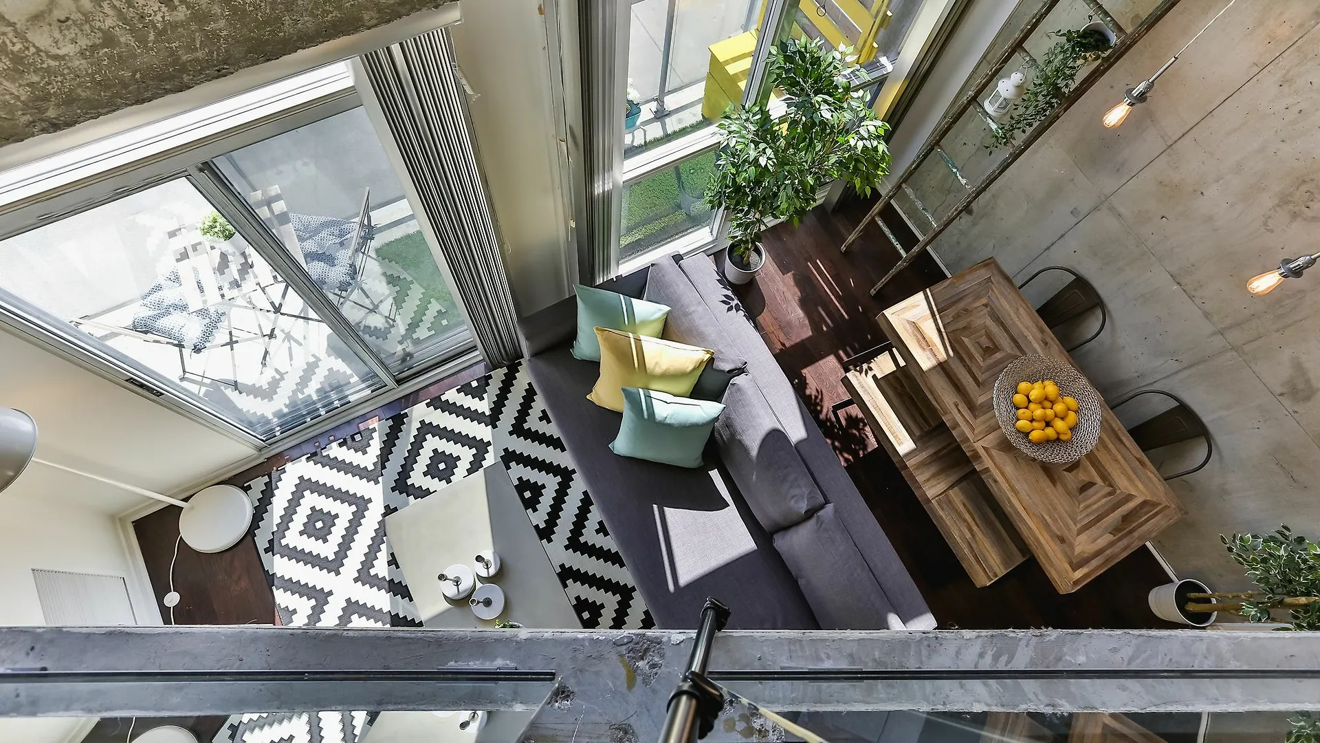 *** Hotel Quickstay - Sunlit Luxury Loft On King West Toronto Canada